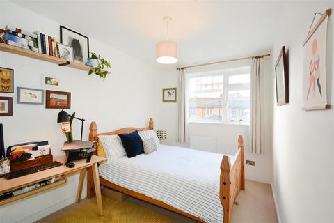 18 Hereford Street, London, E2 6EX