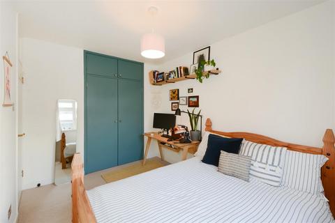 18 Hereford Street, London, E2 6EX