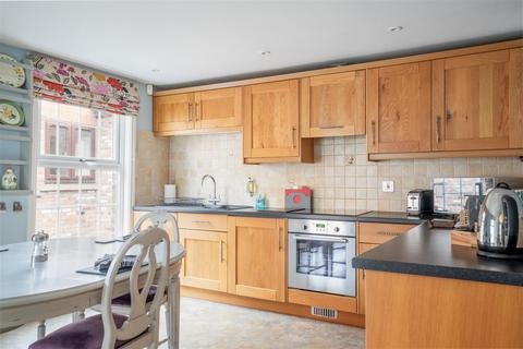 1 bedroom apartment to rent - Franklins Yard, Fossgate, York, YO1 9TN