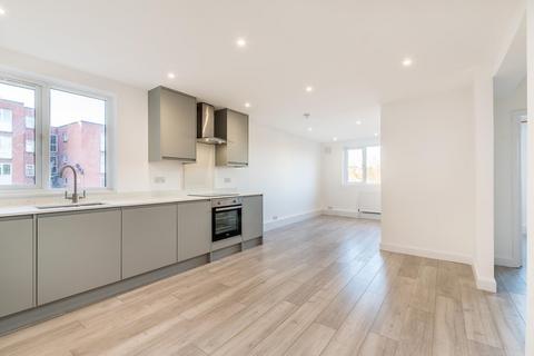 2 bedroom flat to rent - Tina Court, Knollys Road, Streatham, SW16
