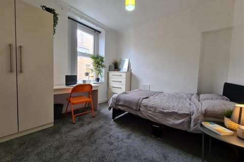3 bedroom private hall to rent - Ridge Street, Lancaster LA1