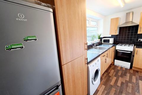 3 bedroom private hall to rent - Ridge Street, Lancaster LA1
