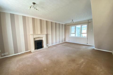 3 Barnstaple Close, Northampton, NN3 3BH