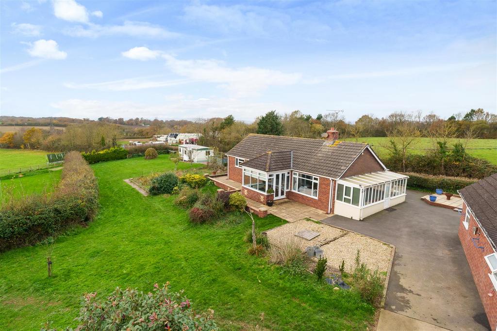 Marsh Green, Exeter 3 bed bungalow for sale £575,000
