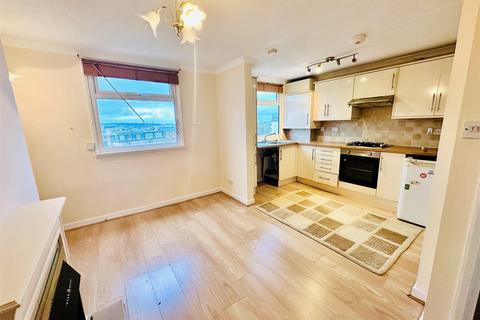 2 bedroom apartment for sale, Albion Road, Scarborough