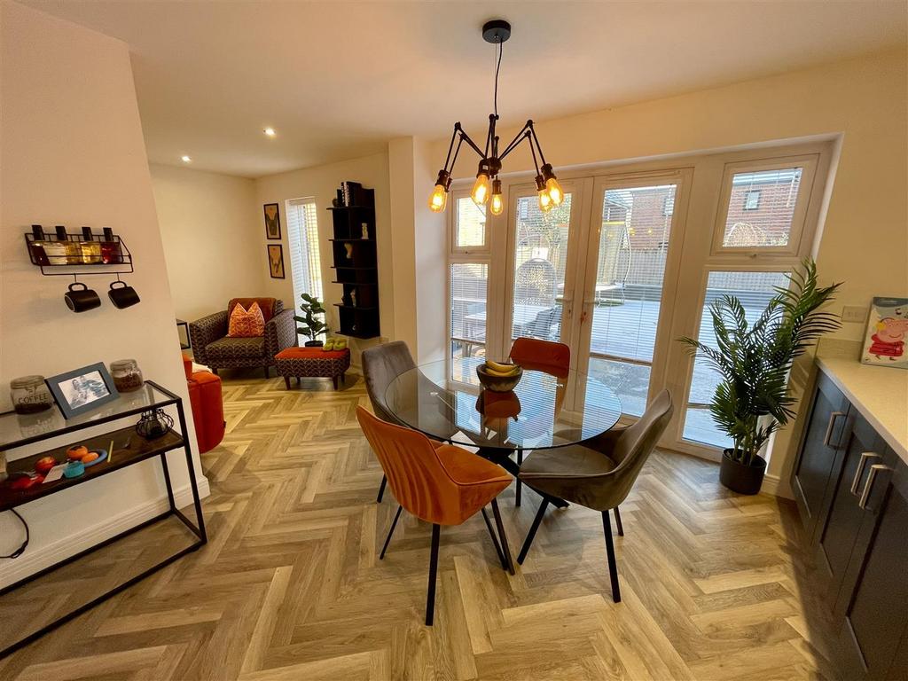 Kitchen / Diner