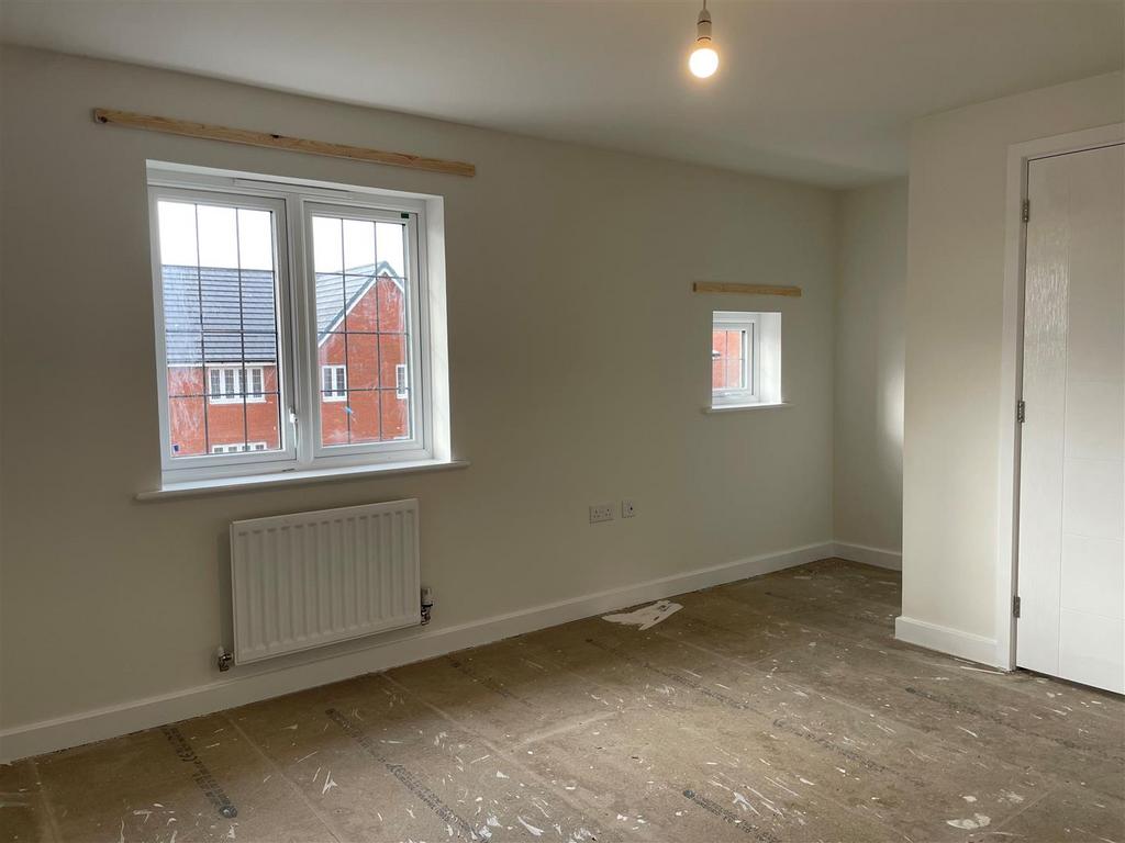 Bedroom 1 Landscape.jpg