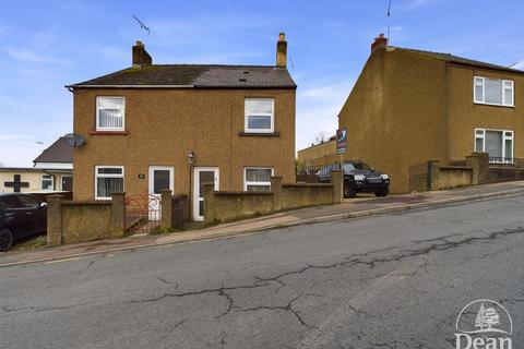 2 bedroom cottage for sale, Station Street, Cinderford