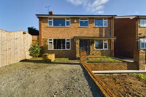 4 bedroom detached house for sale - Moor Lane, Carnaby, Bridlington
