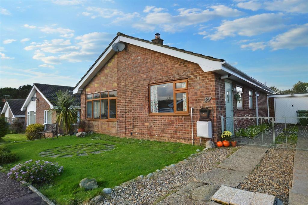 Abbey Park, Beeston Regis, Sheringham 3 bed detached bungalow for sale