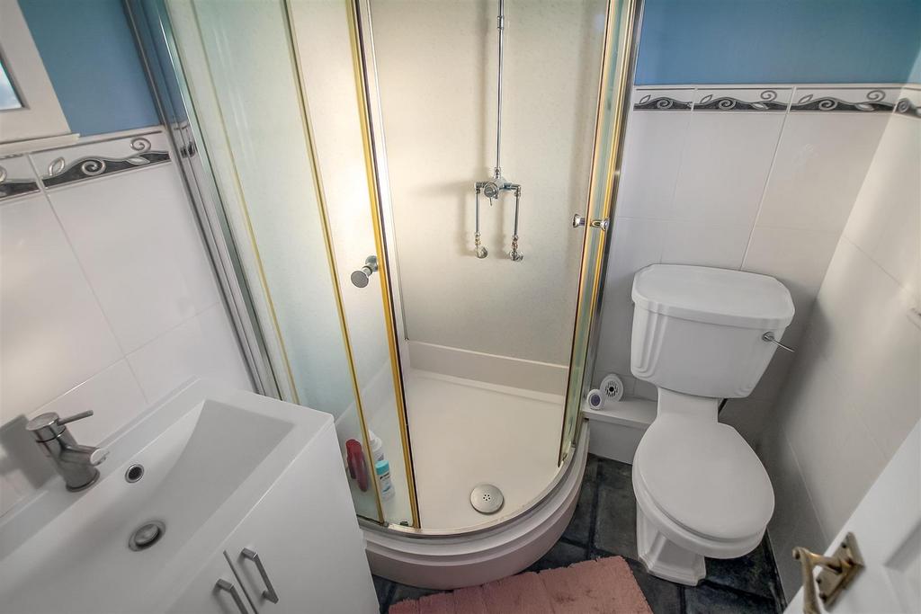 En-Suite Shower Room/WC