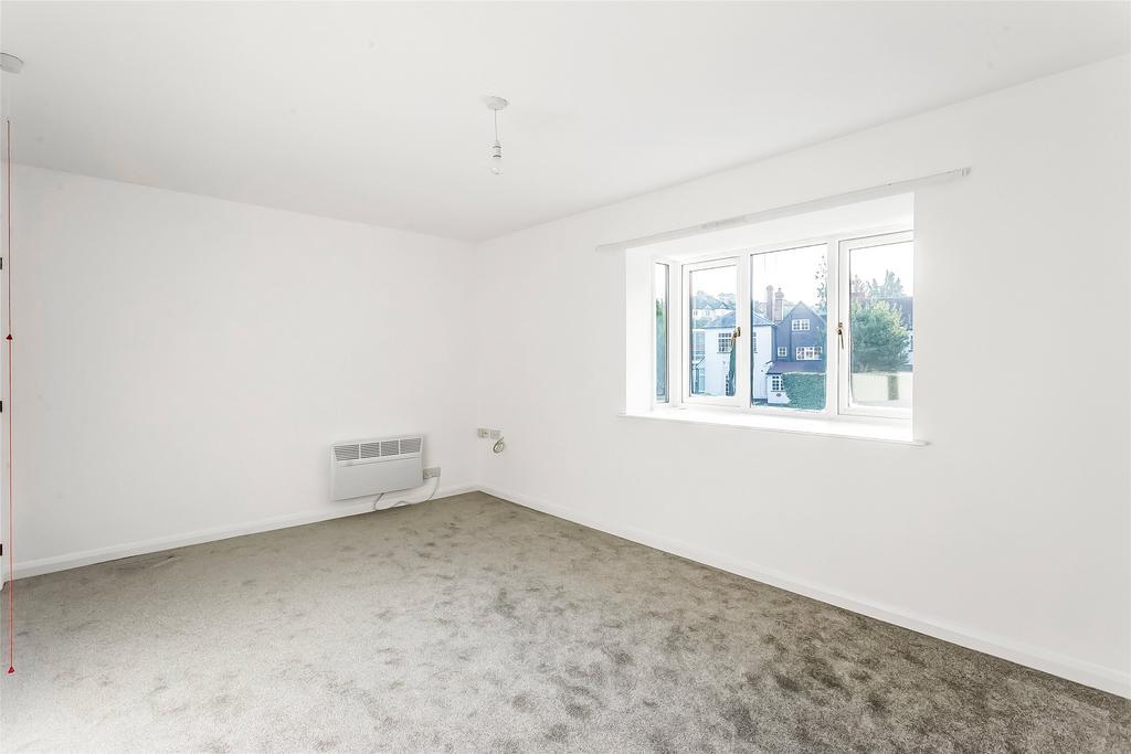 Bartholomew Court, South Street, Dorking, Surrey, RH4 2 bed apartment