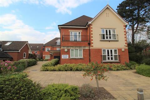 Studio to rent - 314 Highfields Park Drive, Derby DE22