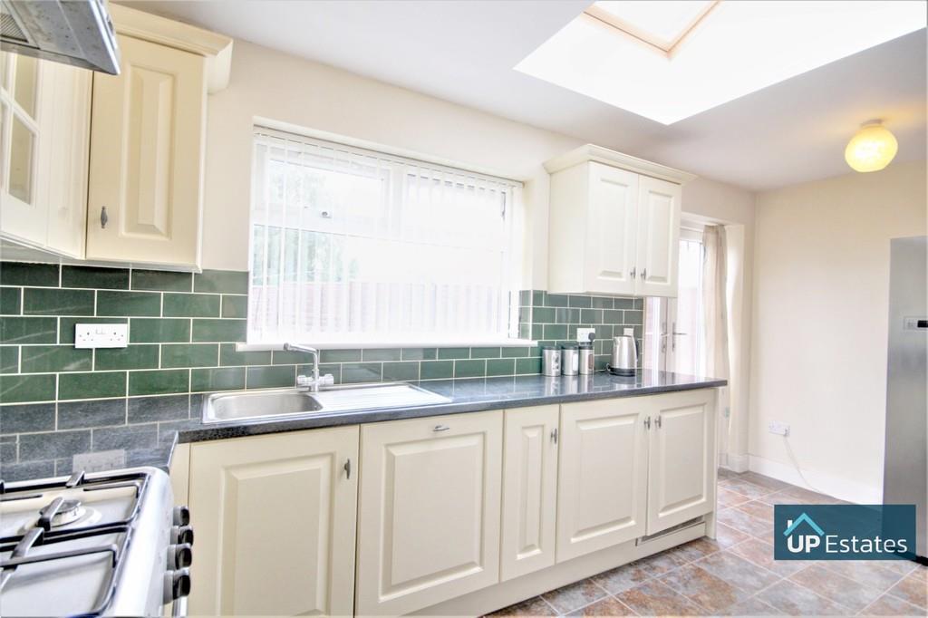 Mary Herbert Street, Cheylesmore, Coventry 3 bed end of terrace house