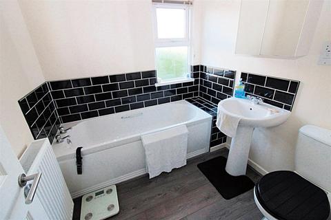 2 bedroom park home for sale, Orchard Close, Elm Farm Country Park, Thorpe-Le-Soken, Clacton-On-Sea