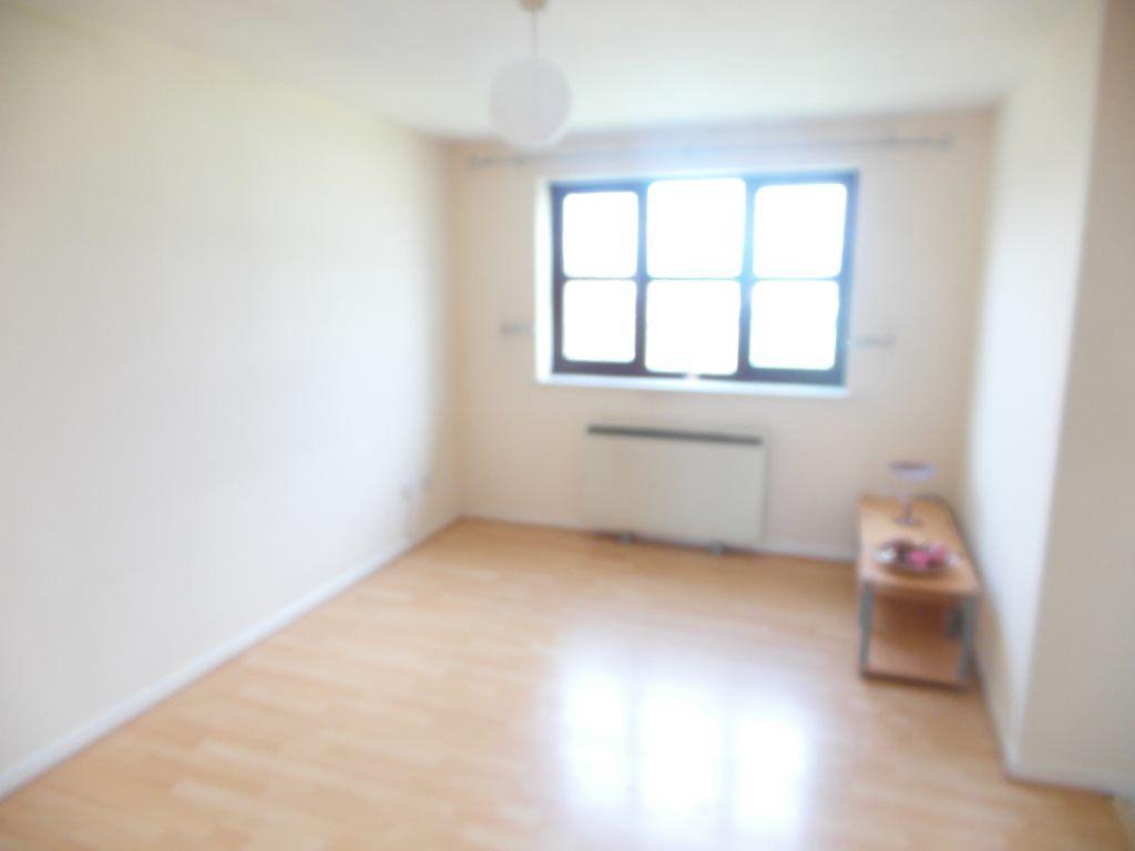 Emerald House, Rainham 1 bed flat £1,000 pcm (£231 pw)