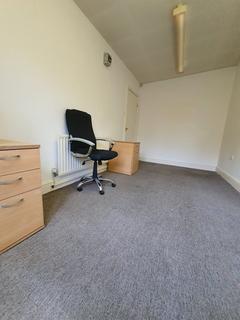 Office to rent, Highfield Road, Doncaster