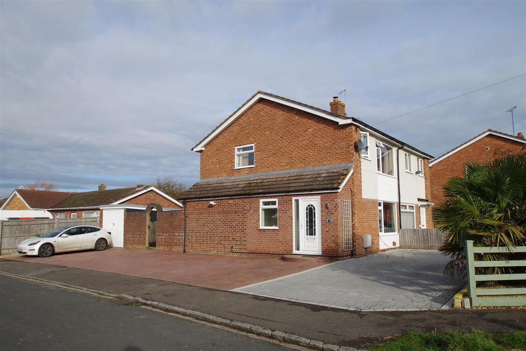 Westfield Road, Benson 3 bed house for sale £450,000