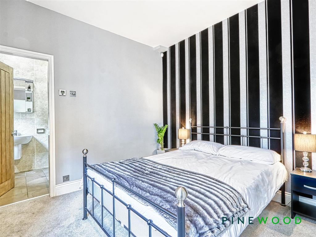 Bedroom 2 - ground floor