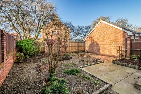 23 Bielby Drive, Beverley, HU17 0RX