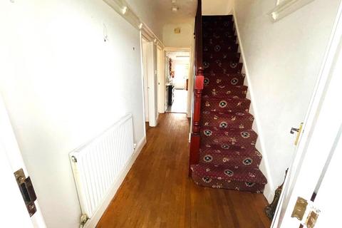 3 bedroom end of terrace house for sale, Queen Victoria Road, Llanelli