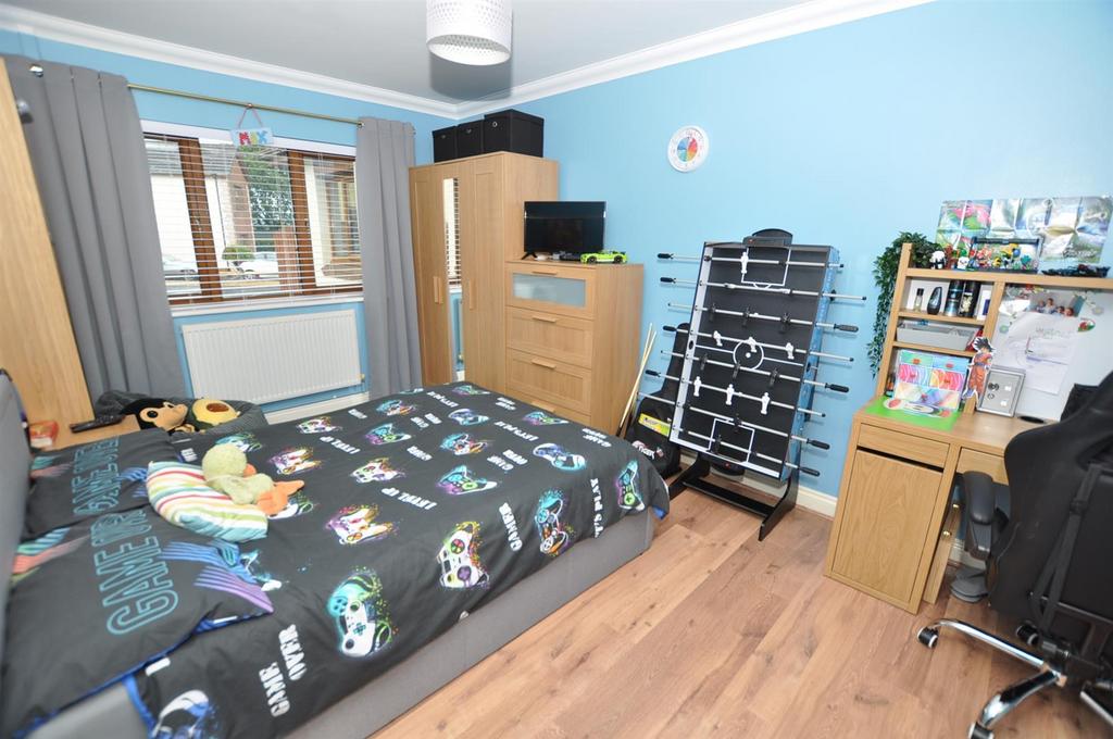 Rear bedroom 2
