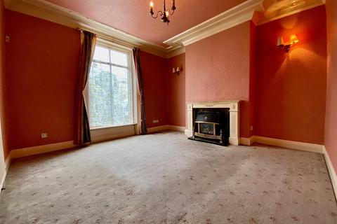 62 Adelphi Road, Huddersfield, HD3 4BB
