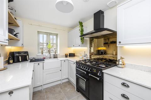 2, Lavender Cottages The Street, East Preston, Littlehampton, BN16 1HT