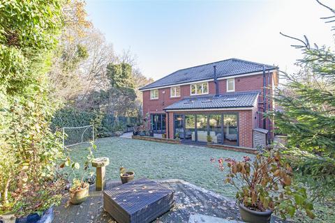 9 Ashfurlong Park, Sheffield, S17 3LD