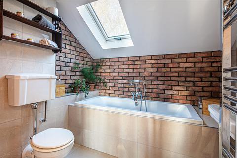 9 Ashfurlong Park, Sheffield, S17 3LD