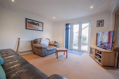 3 bedroom semi-detached house for sale - Rubens Gate, Springfield, Chelmsford