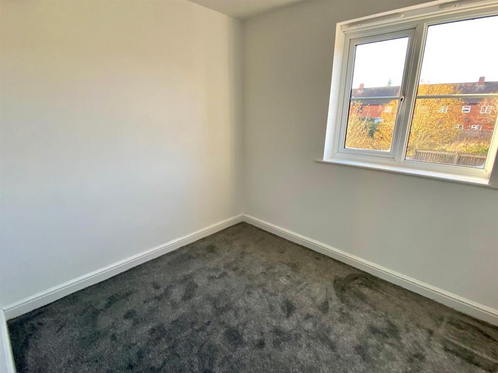 BEDROOM.jpg