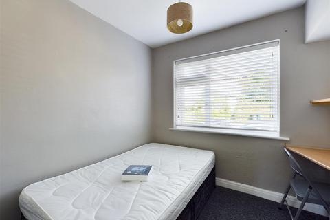 4 bedroom semi-detached house to rent - Widdicombe Way, Brighton
