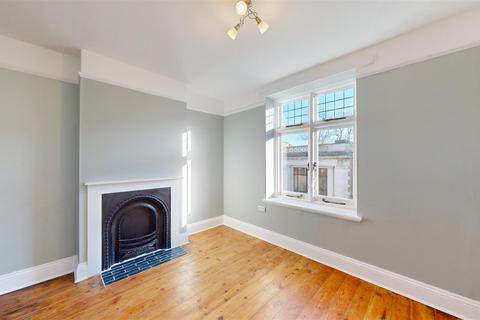 3 bedroom maisonette to rent - High Street, Church Stretton
