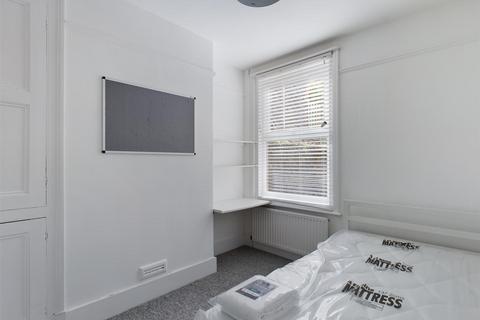 4 bedroom terraced house to rent - Riley Road Brighton East Sussex