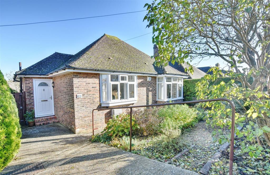 Hillcrest Avenue, BexhillOnSea 2 bed detached bungalow for sale £330,000