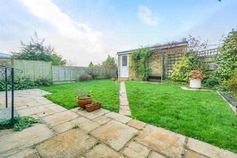 2 Barham Close, Hastings, TN34 2PA