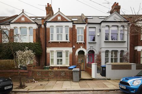 3 bedroom flat to rent, Spezia Road, London, NW10