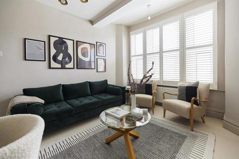 2 bedroom flat to rent, Spezia Road, London, NW10