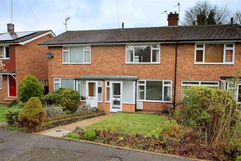 2 bedroom terraced house to rent - Clyde Close, Redhill