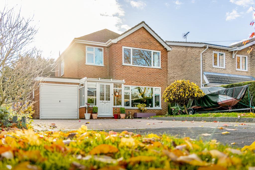 Rutland Gardens, Gosberton, Spalding 3 bed detached house for sale £250,000