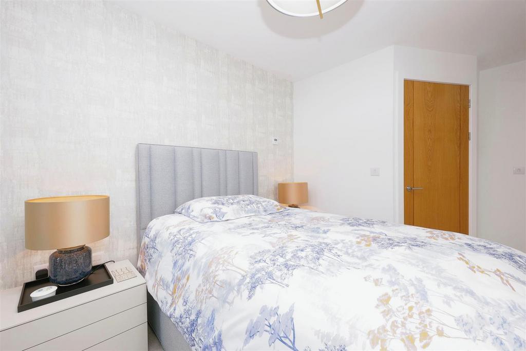 Bedroom 2-17 MG(d).jpg