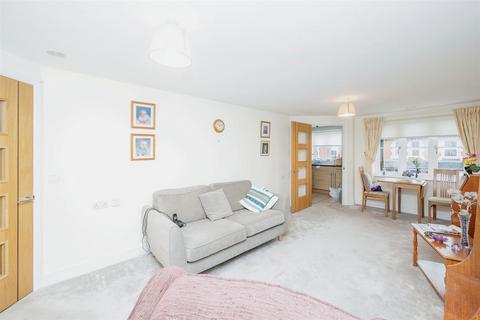 2 bedroom apartment for sale, Edwards Court, Queens Road, Attleborough
