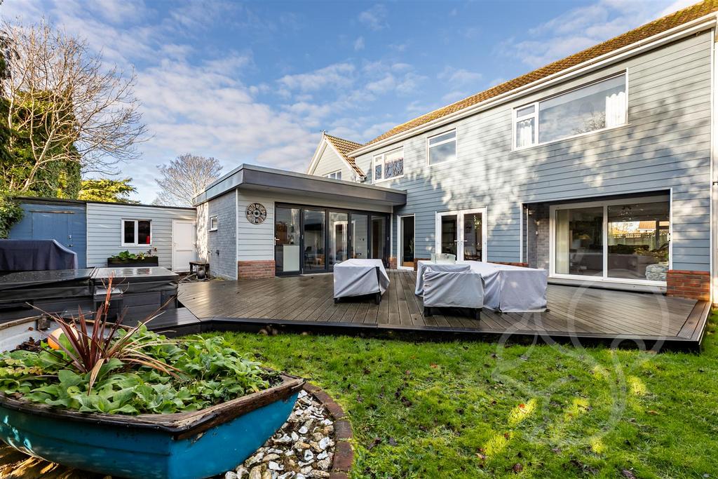 Blackwater Drive, Colchester CO5 4 bed detached house for sale £800,000