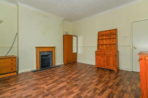 2 bedroom flat for sale - 58 Victoria Road North, Southsea