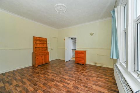 2 bedroom flat for sale - 58 Victoria Road North, Southsea