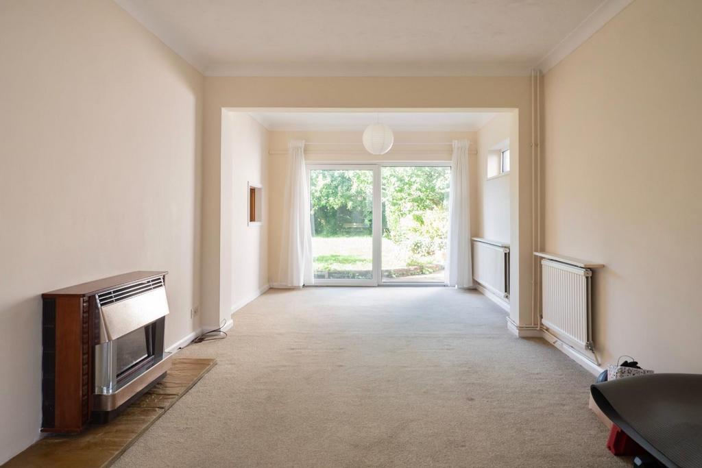 Living/Dining Room
