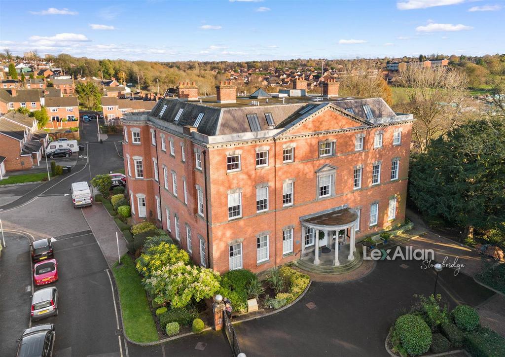 Cameo Drive, Stourbridge 2 bed apartment for sale £210,000