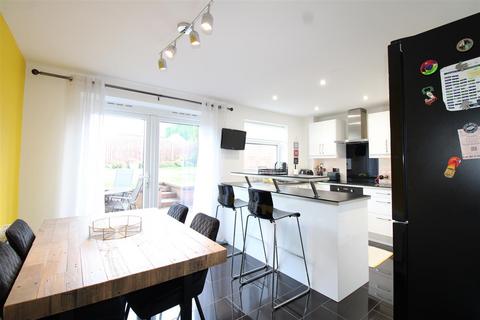 3 bedroom detached house for sale, Tarry Hollow Road, Brierley Hill