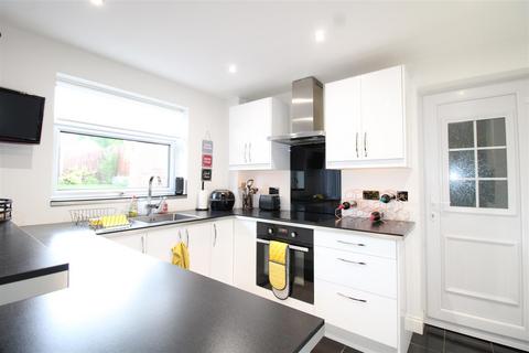 3 bedroom detached house for sale, Tarry Hollow Road, Brierley Hill